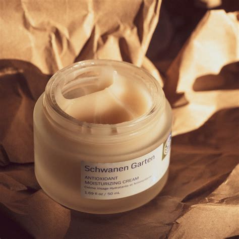 Embracing the Power of Antioxidants With Schwanen Garten — Rose & Ivy