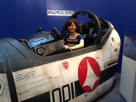 Macross Museum with Life-Size VF-1 Cockpit Previewed in Video ...