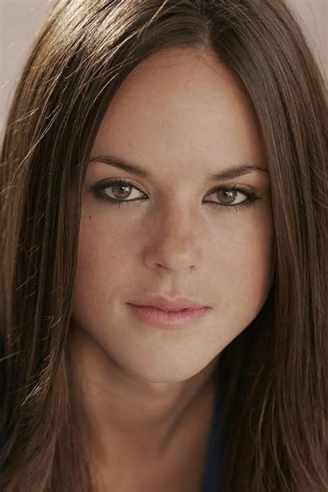 Sarah Butler biographie, news, photos, vidéos et avis