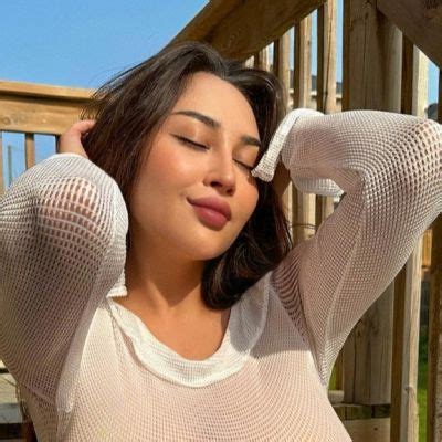 Louisa Khovanski Age, Net Worth, Bio, Height