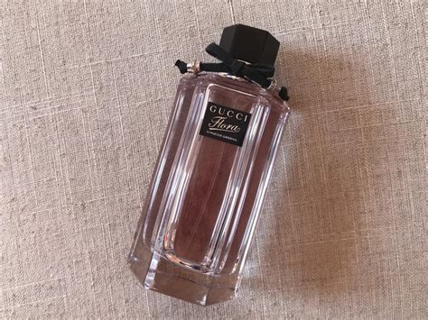 Flora by Gucci Gorgeous Gardenia Gucci аромат — аромат для женщин 2012