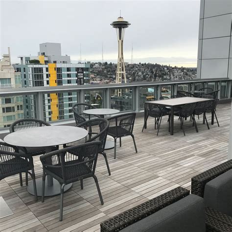 Avalon Belltown Towers, Seattle, WA — JANUS et Cie