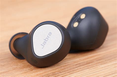 Jabra Elite 7 Pro im Test: TWS-Kopfhörer mit Knochenschall-Funktion ...