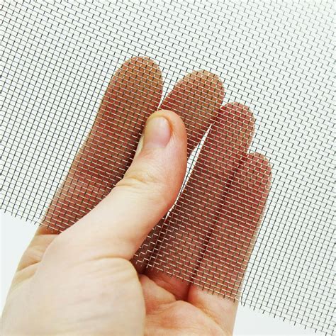1.31mm Hole 304 Stainless Steel Soffit Vent Mesh - 0.28mm Wire - 16 LPI ...