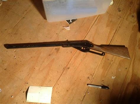 Daisy Bee Bee Gun