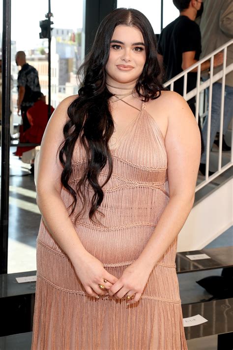 23 looks de beleza marcantes de Barbie Ferreira para se inspirar