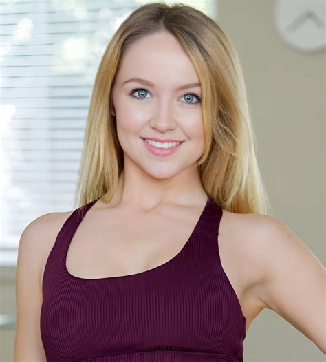 Nikole Nash (Actress) Age, Wiki, Biography, Height, Weight, Boyfriend