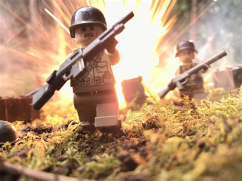 soldiers charging into battle! : r/ToyPhotography