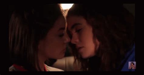 lesbians gif