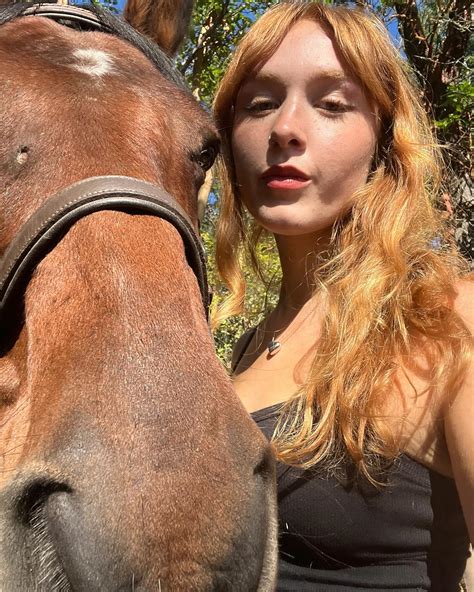 bella white (@bellawhitemusic) • Instagram photos and videos