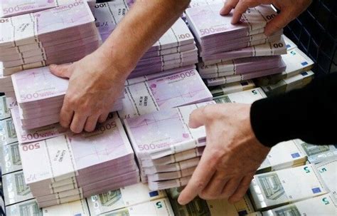 Евро исключается в Республике Беларусь из корзины иностранных валют ...