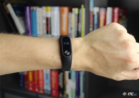 Обзор Xiaomi Mi Band 2: как популярный фитнес-браслет стал еще лучше