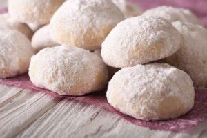 Polvorones (Puerto Rican Shortbread Cookies) - Taste the Islands