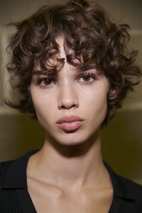 Come capire quale colore di capelli mi sta bene?