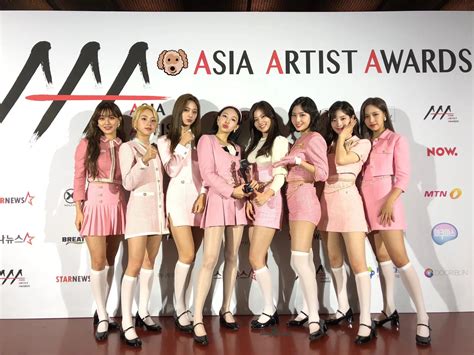 201129 TWICE Twitter Update at Asia Artist Awards 2020 | kpopping