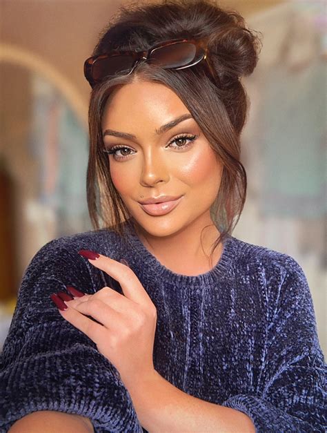 TW Pornstars - Imogen Loxley Top 1.5%. Twitter. 🙃💙 #transgender #