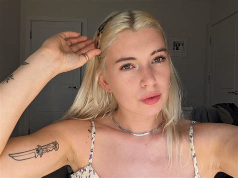 feeling the summer vibe today F23 : r/selfie