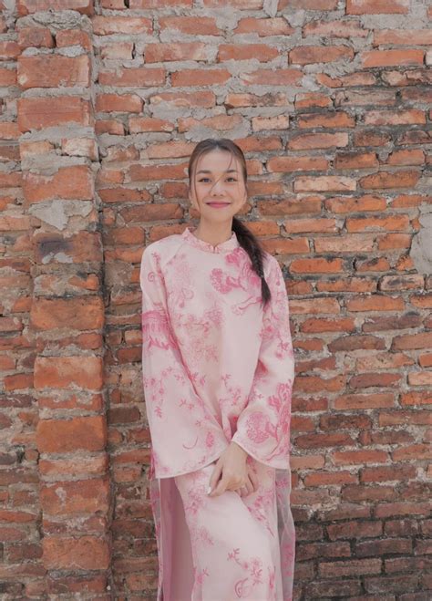 thanh hang vuong nghi van mang thai  dau long sau dam cuoi  ky