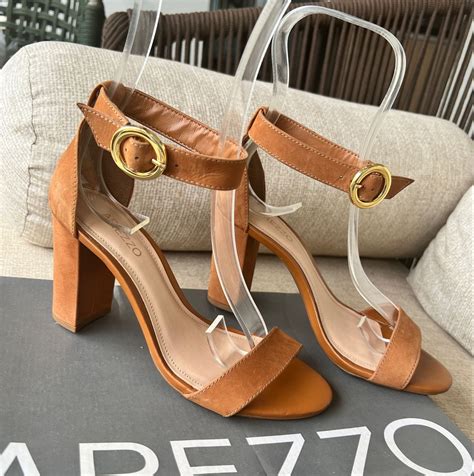 Sandalia Arezzo Salto Bloco - Sandália Arezzo Salto Bloco Alto Marrom Nobuck - Guiccela