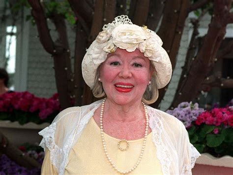 What religion was Glynis Johns? - Beliefnet