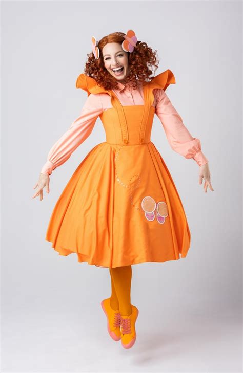 emma watkins meet emma memma   yellow wiggles  character