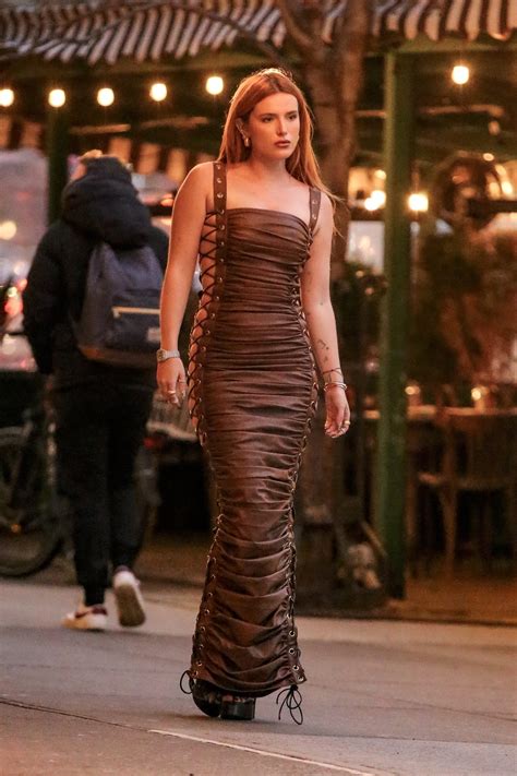 Bella Thorne Hot Dress - Hot Celebs Home