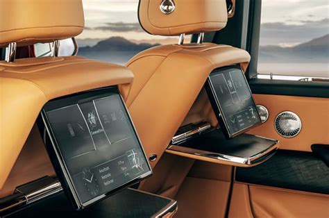 Rolls-Royce Cullinan: A Look Inside | Discover.Luxury | Rolls royce ...