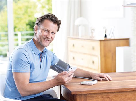medisana BU 570 connect Oberarm-Blutdruckmessgerät, Blutdruck- und ...