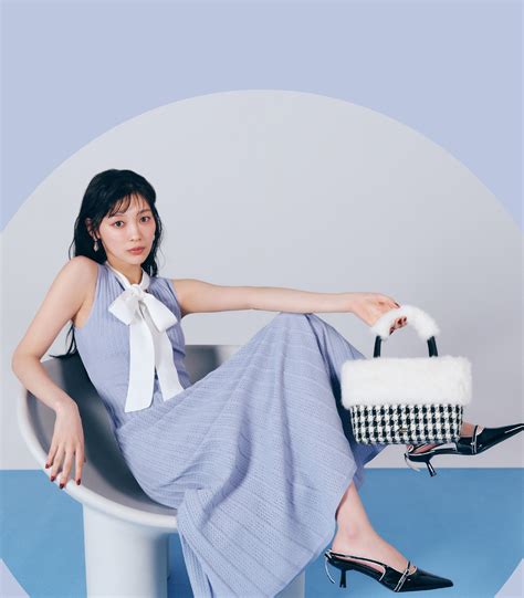 LILY BROWN LIMITED EDITION “今”を映す、限定スタイル | LILY BROWN（リリーブラウン）公式サイト