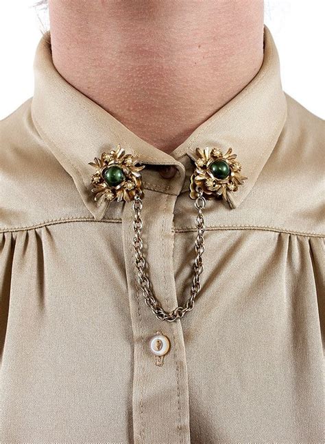 Vintage Collar Clip Tips | Collar clips, Collar chain, Fashion accessories