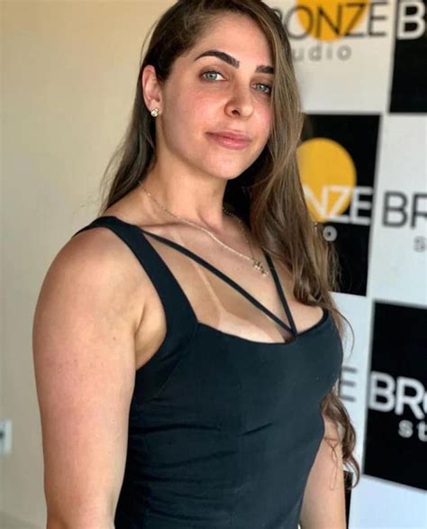 Orduda skandal! Savaş pilotunun OnlyFans hesabı ifşa oldu - Haber3