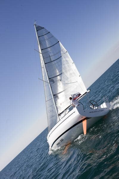 Elan 350 | Sailguide.com