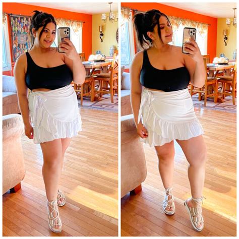 6 Hot Sexy Fany Shark Bikini Pics