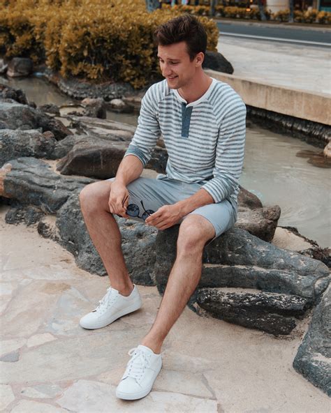 How To Wear Men's Sneakers at Randal Canada blog