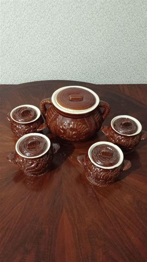 Глиняные горшочки для запекания.