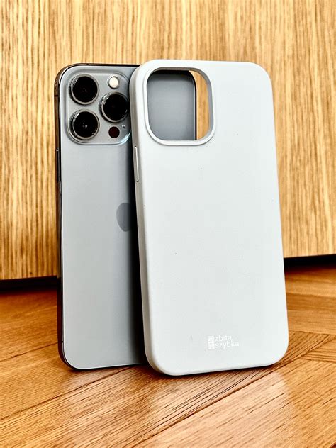 Silikonowe Etui Magnetyczne dla iPhone | ZbitaSzybka | MagSafe