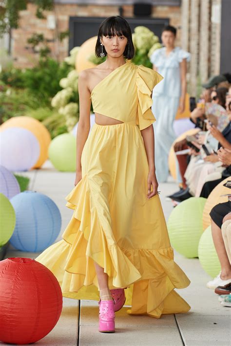 Adeam Spring 2023 Ready-to-Wear Fashion Show | Vogue