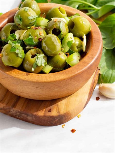 green olives color 7