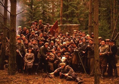 Иди и смотри, фильм 1985 - кадры, трейлеры, смотреть онлайн, актеры ...
