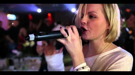 Алиса Вокс в Ресторане "Паруса"(LIVE) - YouTube