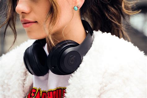 Новости — Так могут выглядеть AirPods Studio — первые полноразмерные ...
