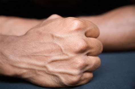 Does cracking knuckles cause arthritis? - Harvard Health