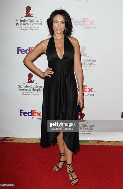 Patricia De Leon's feet