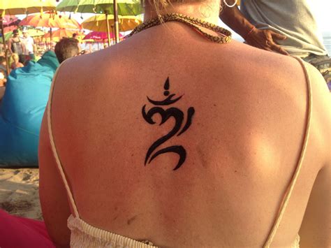 Bali good luck symbol tattoo | Tatuaggio a mano, Tatuaggio simboli ...