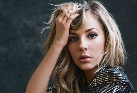 MacKenzie Porter Wallpapers (8 images) - WallpaperCat