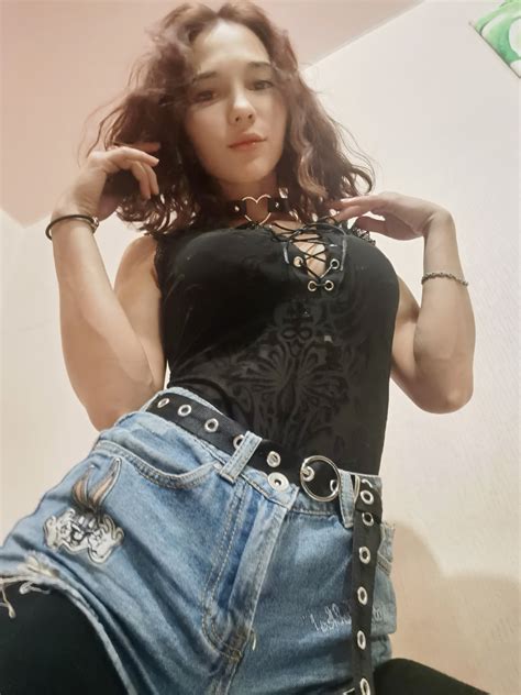 Отпустил бы свою так в клуб?)) | Пикабу