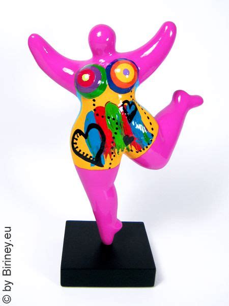 pinkfarbene Nana-Figur Höhe 24cm aus Kunstharz | Skulpturen, Pappmache ...