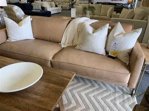 Bennett's... - Bennett's Furniture & Appliance Center