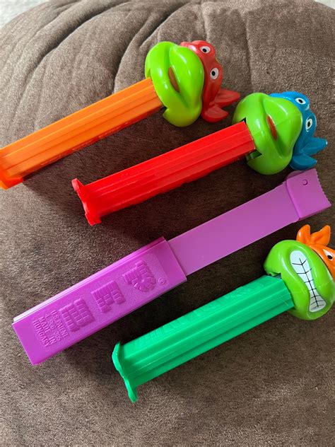 Little Facebook marketplace score. IYKYK : r/pez