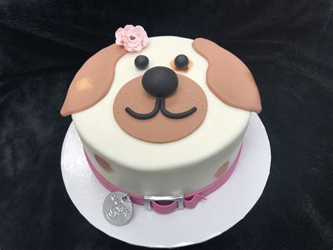 Dog themed birthday cake | Dog cakes, Animal birthday cakes, Dog ...